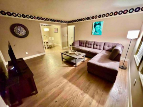 2W Cozy 2BR Abode near Country Club Plaza